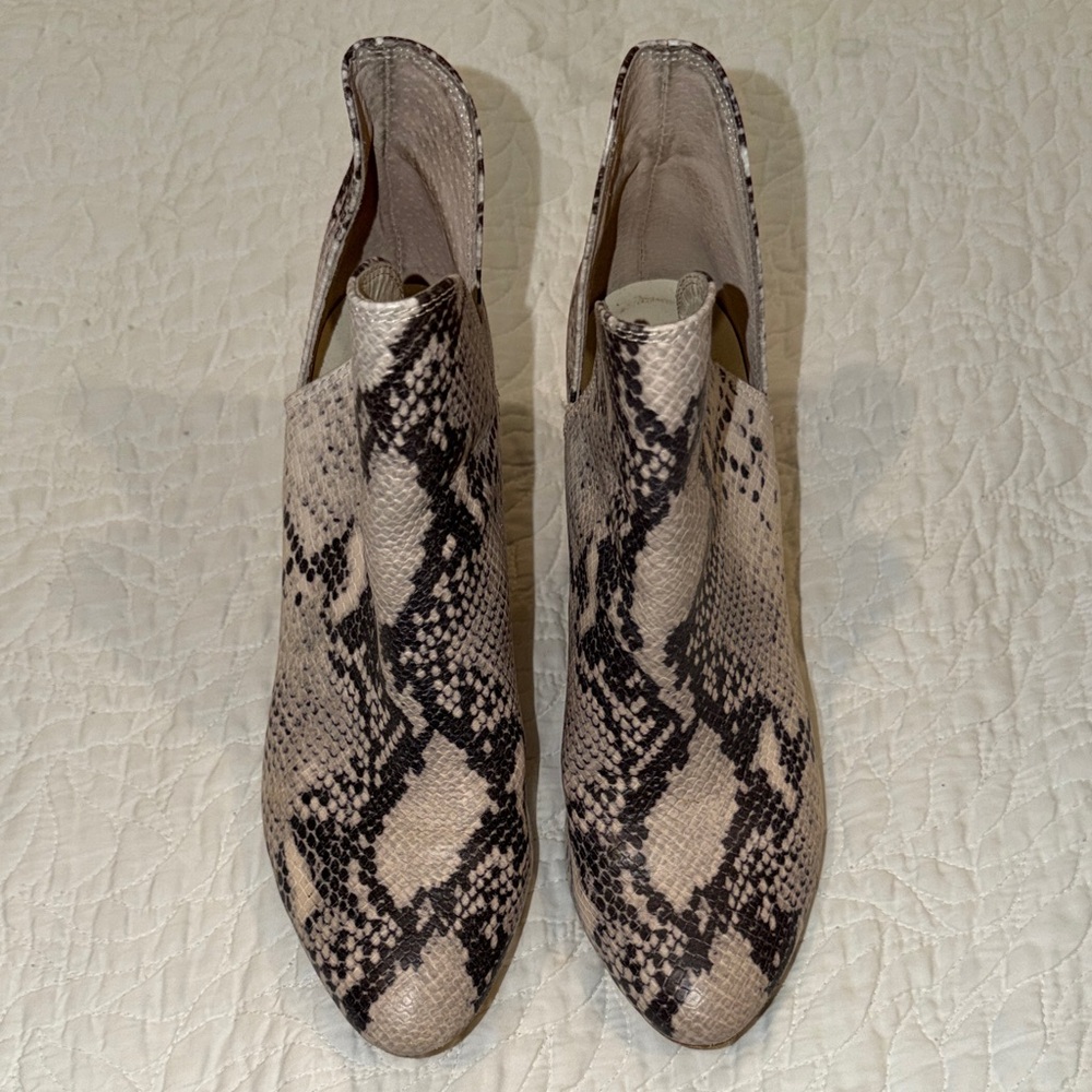 Steve Madden Snake-Print Women's Cutout Ankle Boots - Picture 3 of 9